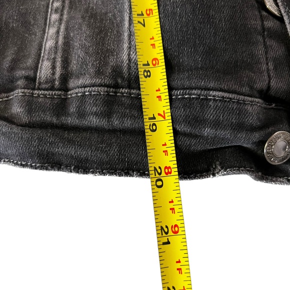 Vervet by Flying Monkey Black Distressed Balloon Puff Sleeve Trucker Jean Jacket - Picture 13 of 15